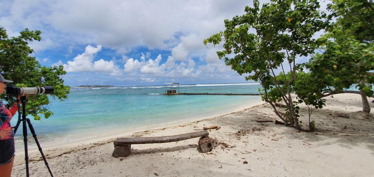 Surf Deck Hotel Thulusdhoo Exterior photo